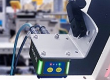 東集X4工業讀碼器助力光伏產業，打造智慧生產線