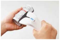 采用了觸控讀取，操作極為簡(jiǎn)單